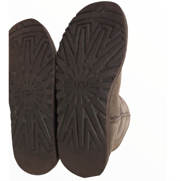 UGG Australia Women’s Classic Tall Boots Brown Suede Sheepskin Winter Size 8W - Picture 7 of 12